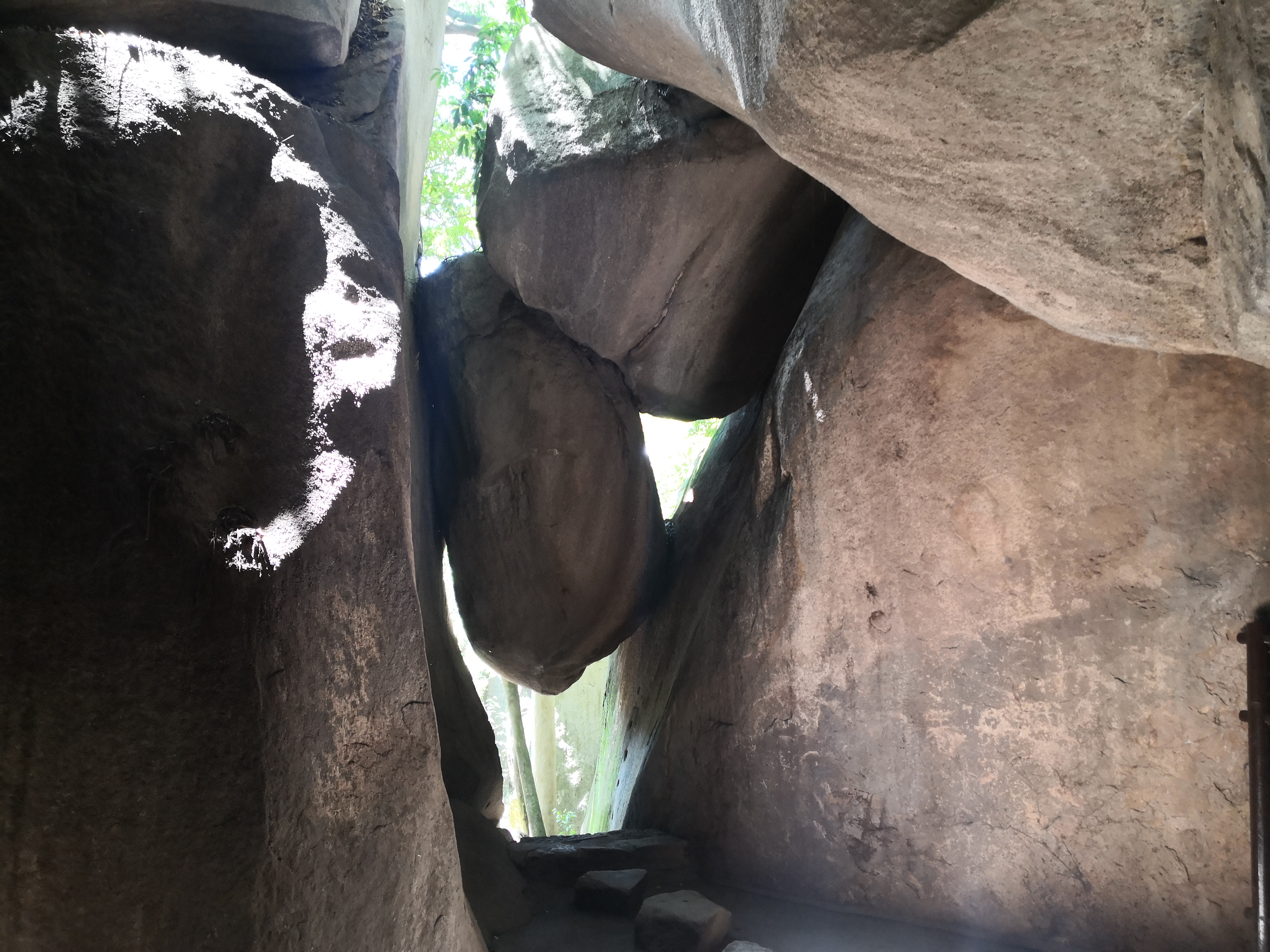 云洞岩鹤鸣楼,云洞岩鹤室介绍
