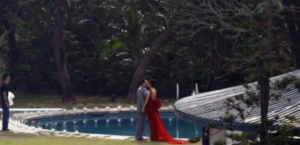 看完《喜宝》被气死，顶级富豪们最爱住的石澳道究竟是啥样？