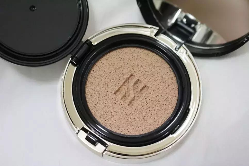 油皮脱妆的最佳方法,油皮用什么气垫持久不脱妆不卡粉