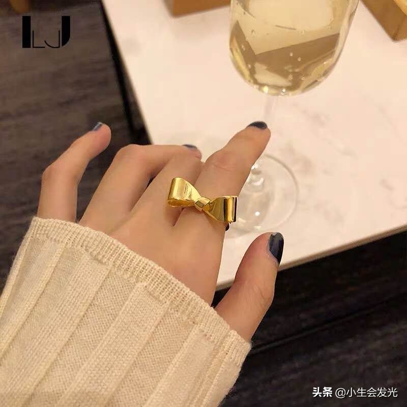 40岁女人适合佩戴什么首饰,17岁女孩适合戴什么样的首饰