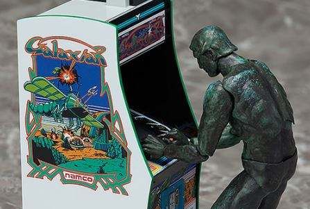 有人愿意花几百块钱,买下被这个光头“喷子”拉黑的资格