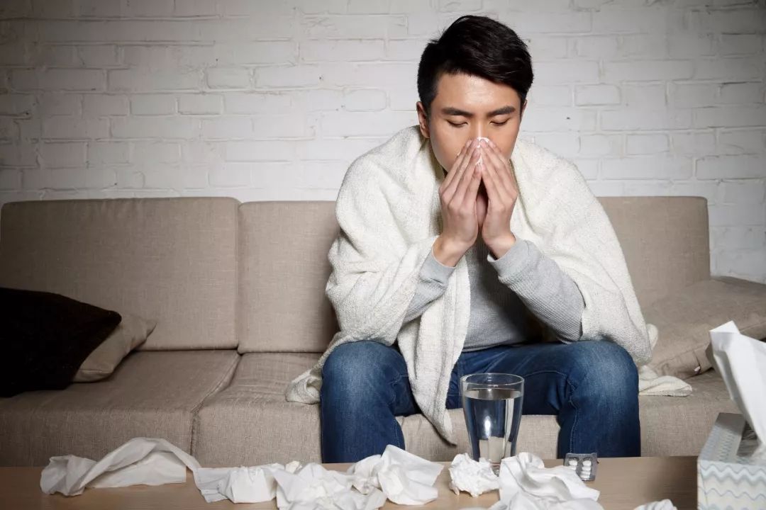 降温引起的喉咙疼,贵州贵阳17岁男孩救人