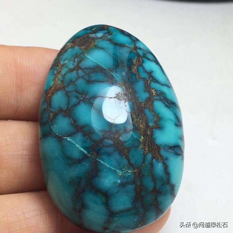 绿松石内部冰裂,绿松石盘着就出现冰裂