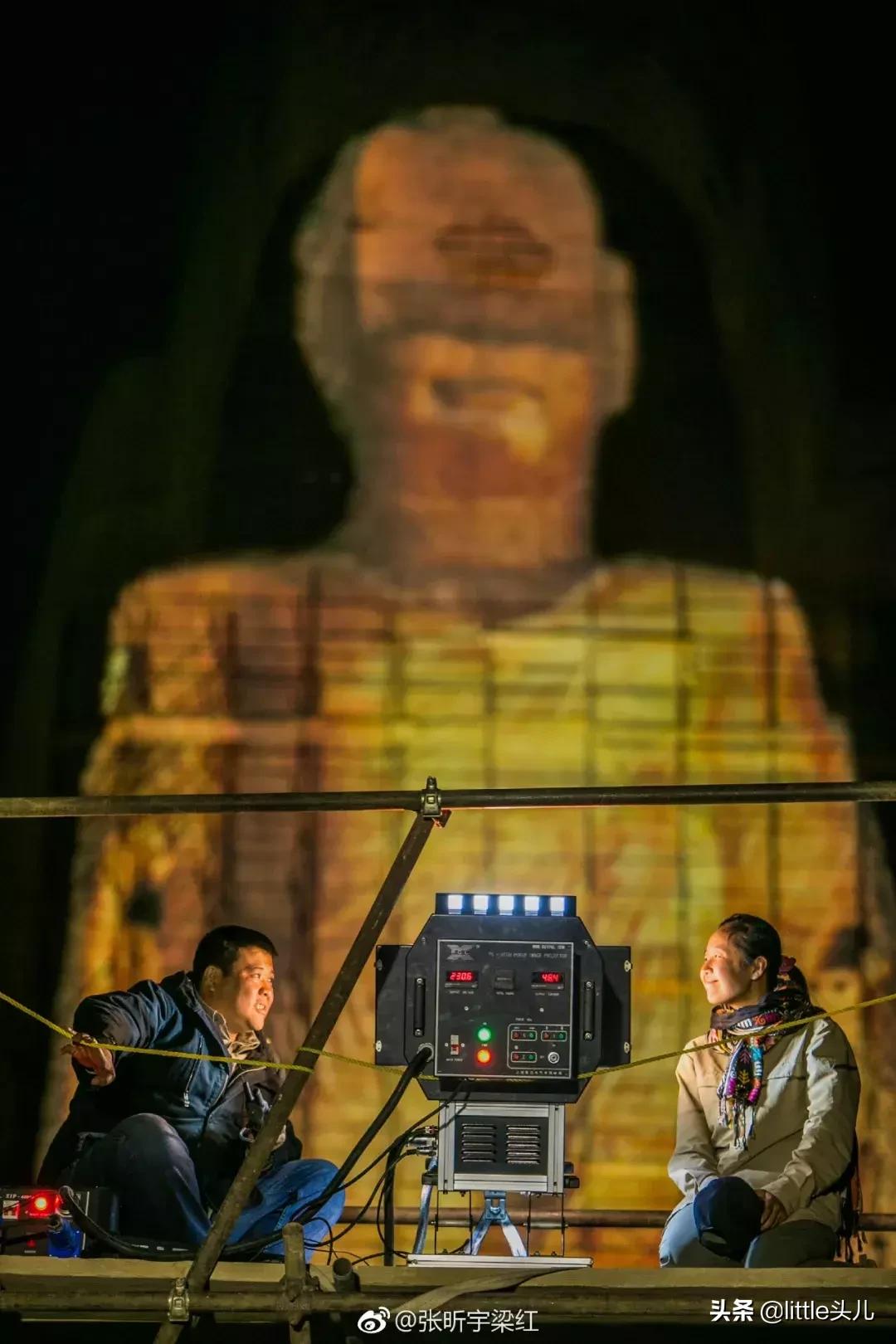 从亿万富翁到阶下囚全集,从千万富翁到被悬赏的经历