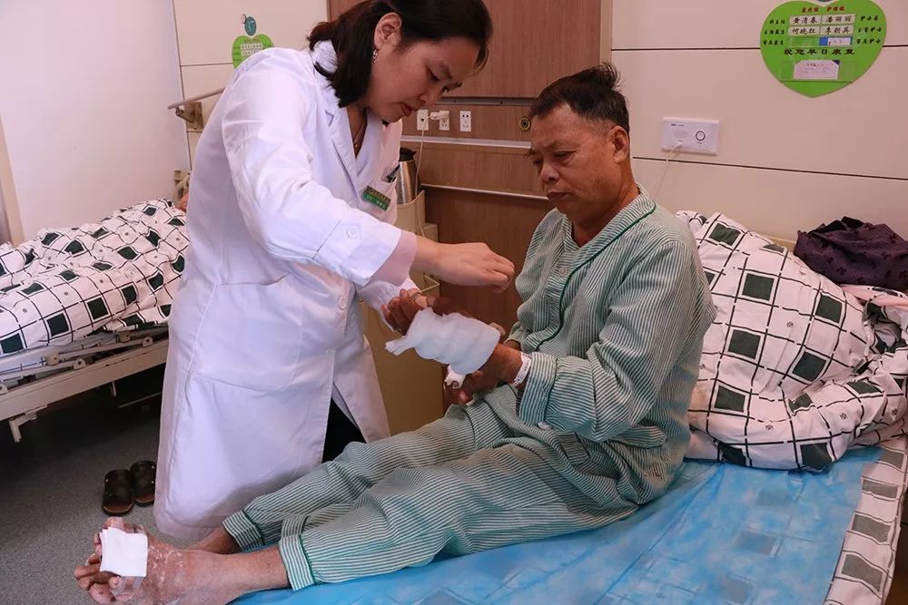 何晓红：痛风到香港澳门买神药，还不如乖乖听医生话