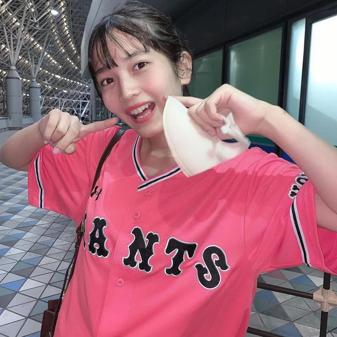 日本JK少女首登《PLAYBOY》封神！明日花不香了？