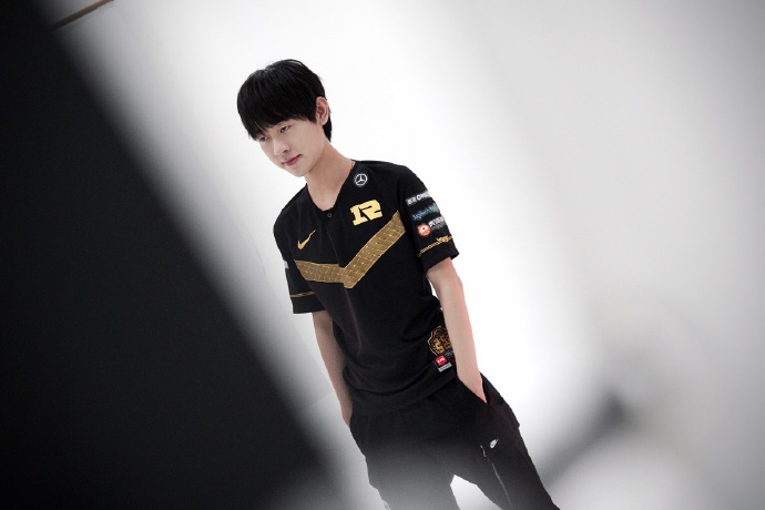 2023lpl队服在哪买,lpl2024新队服