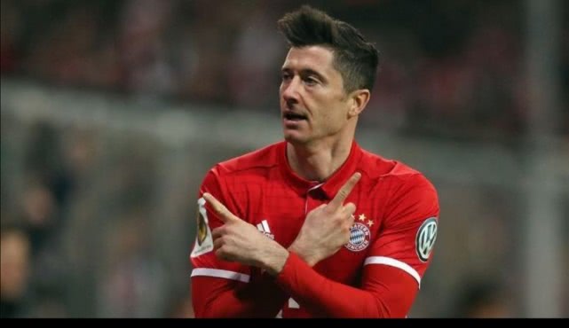 fifa年度最佳阵容c罗落选,c罗是不是历史最佳7号