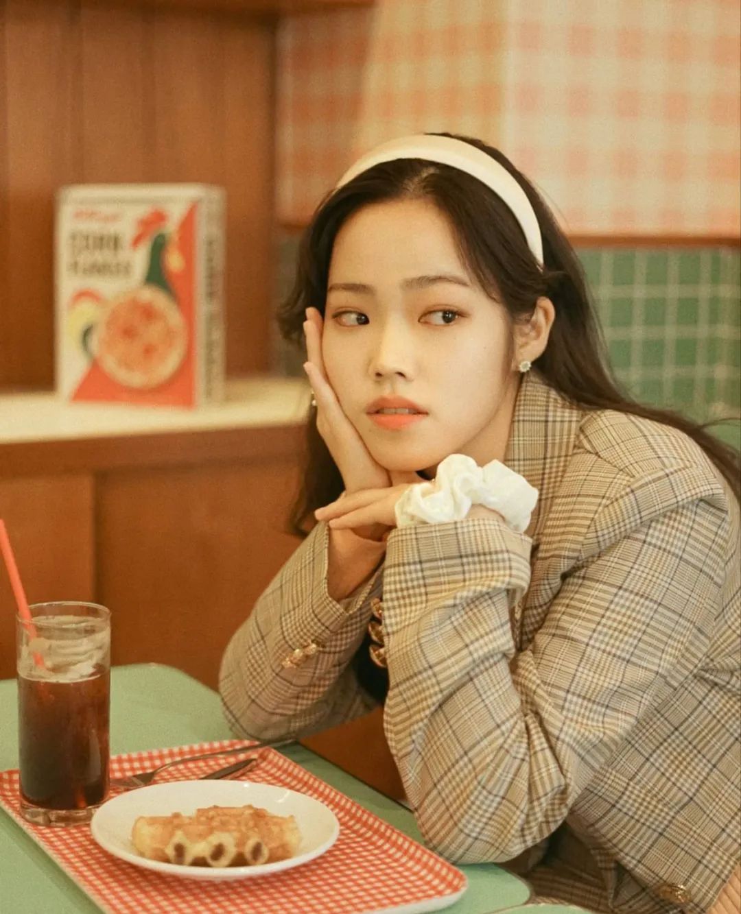 时尚年轻的韩国头饰,韩国女孩很会化妆