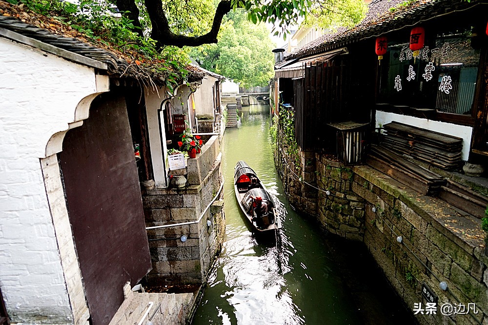 乌篷船——水乡绍兴的交通工具