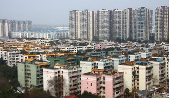 犀浦三十载，国际都会到城乡结合部的水逆