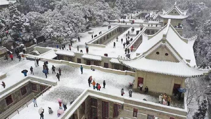 武汉发布暴雪橙色预警气温,武汉特大暴雪最新消息