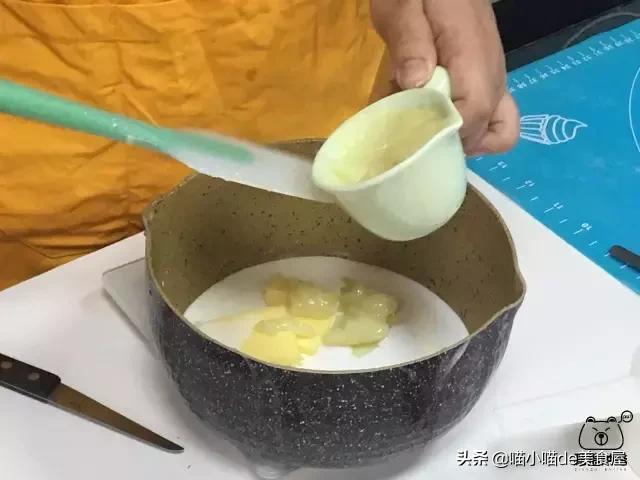 流心奶黄月饼小月饼,香港生产美心月饼流心奶黄月饼