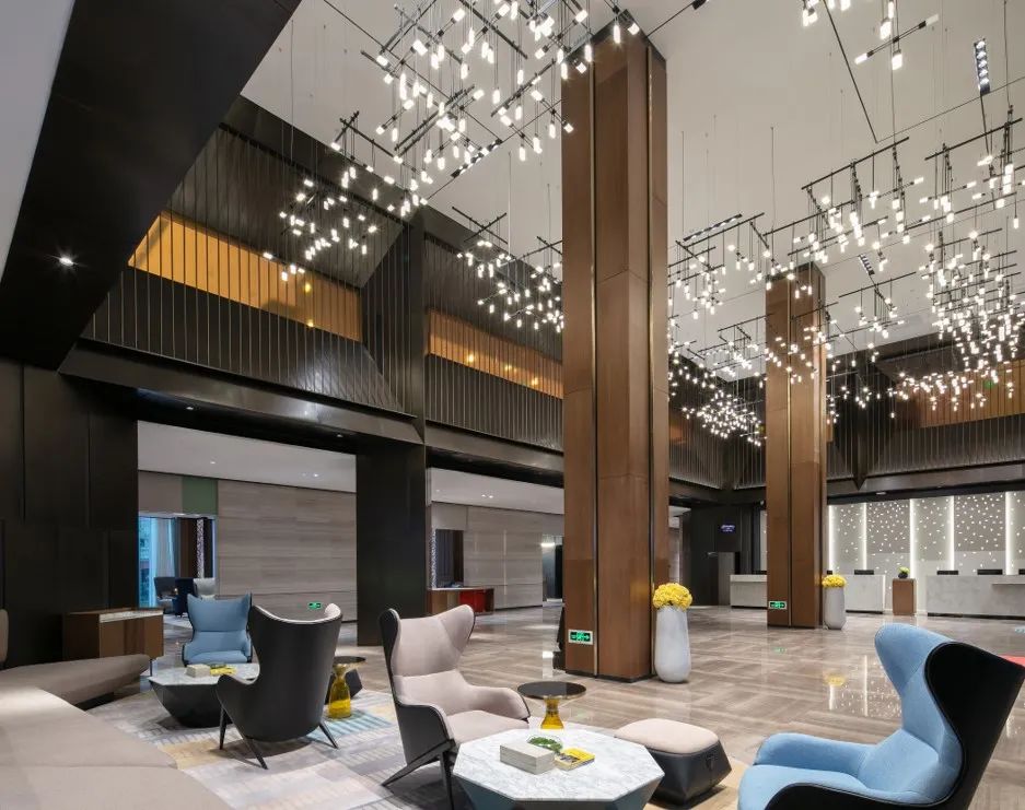 南昌青山湖希尔顿欢朋酒店宴会厅,南昌青山湖免费过夜