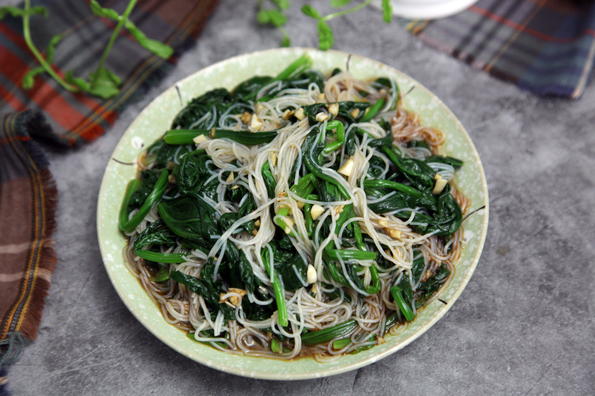 最近1个月，我就吃这6道懒人菜，一称体重掉了10斤，开心