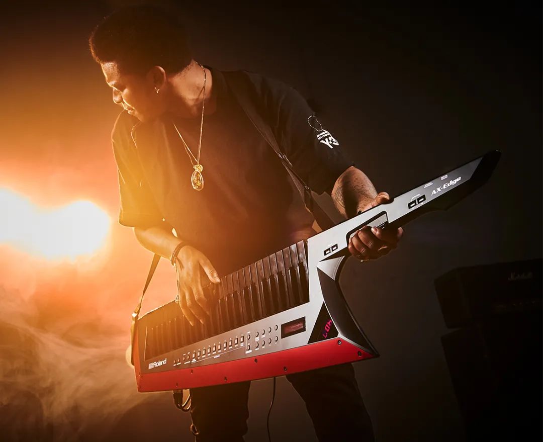 罗兰xps30合成器光感控制器演示,罗兰fantom合成器中文说明书