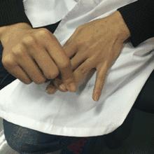 颈椎病按摩手指哪个部位,颈椎病致手指发麻按摩治疗