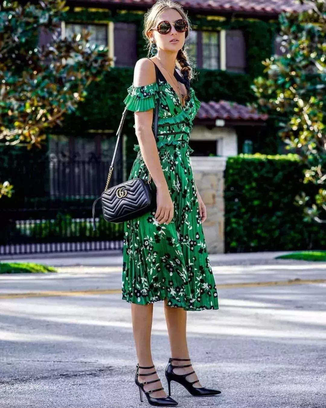 各种包的搭配风格,什么款的包最好搭配衣服