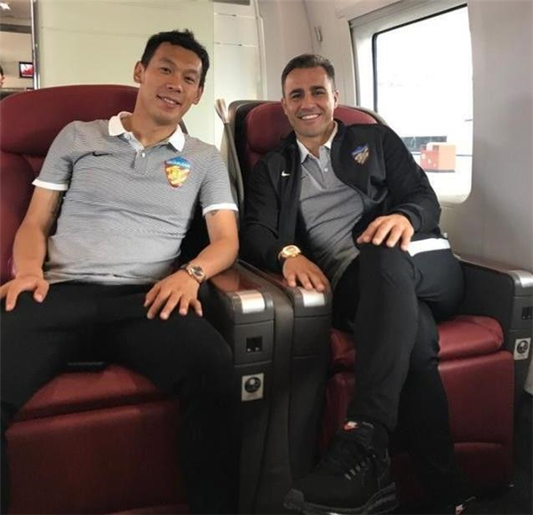 恒大最精彩的反击,恒大后场失误的视频