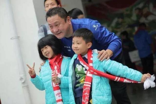 马明宇左脚还是右脚,马明宇左脚