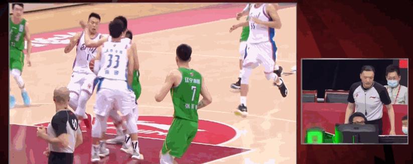 杨鸣捂郭艾伦嘴,郭艾伦发微博是对杨鸣吗