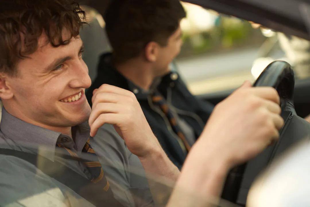 泥足深陷是什么意思,泥足深陷