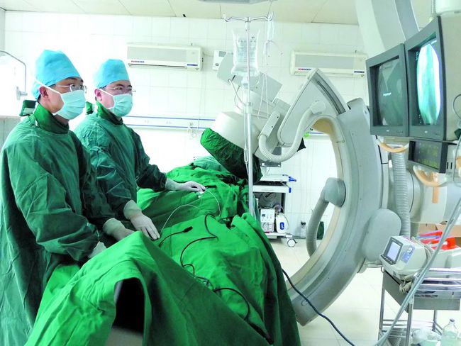 “暖医先锋”韩冰:首届“十佳医生”的情怀与担当