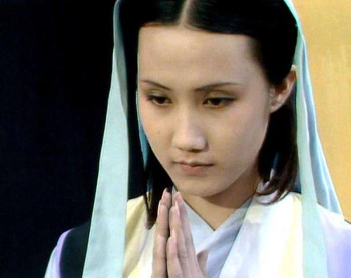 曹雪芹在红楼梦中如何评价林黛玉,红楼梦中的黛玉和曹雪芹的关系