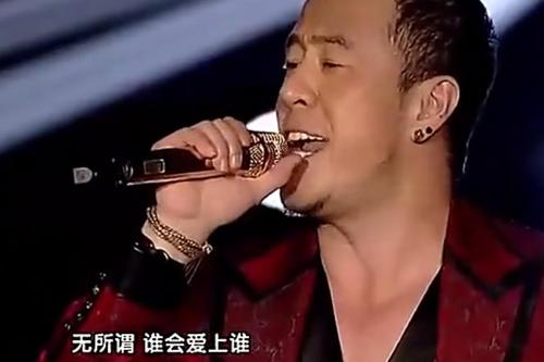 搬家55次，厕所录制的《无所谓》无人问津，女友治愈杨坤5年抑郁