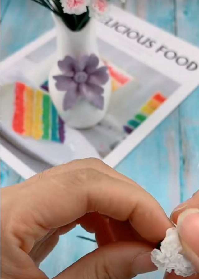 用纸巾做花花教程,用卫生纸做花花教程