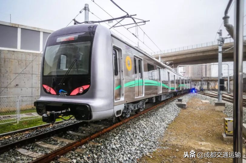 坐地铁下错站了要不要再次购买票,坐地铁下错站