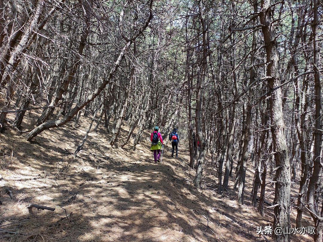 从石家庄到邢台，寻找大自然的鬼斧神工，爬上半个瓮，羞羞阴阳山