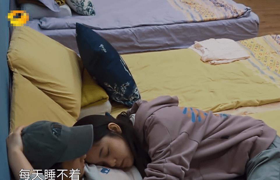 床垫的水渍怎么搞的,床垫的水很深