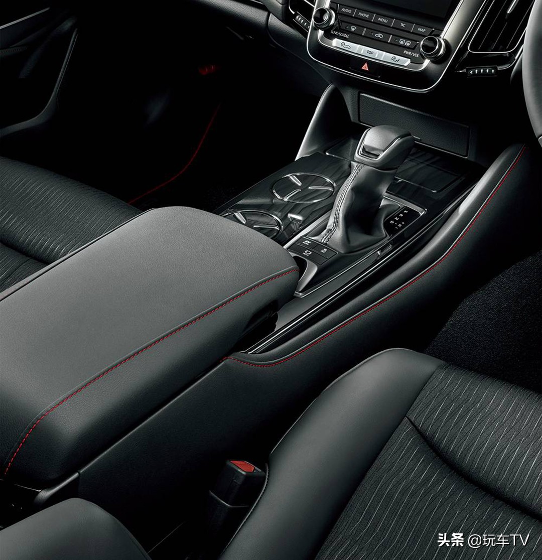 皇冠时尚版运动版,皇冠运动版2017