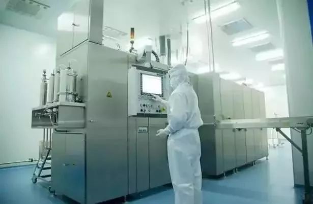 带械字号的面膜是医用面膜吗 (医用冷敷贴面膜和普通面膜区别)