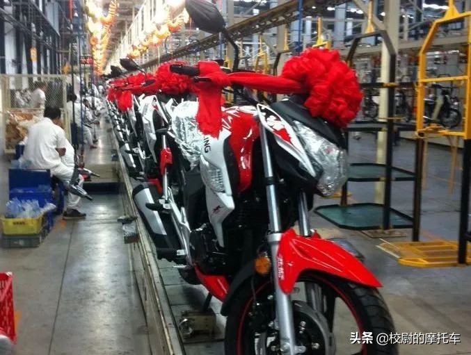 名车往事：记得嘉陵新街火的人如今都秃顶了吧