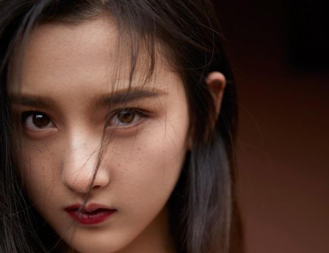 脸上有雀斑怎么化妆才能遮住,hourglass遮瑕雀斑色号怎么选