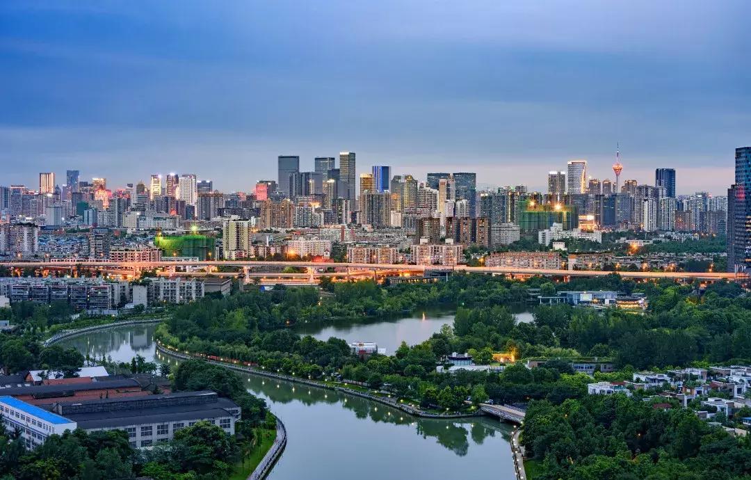 宛若美人卧成都，江家艺苑了解一下