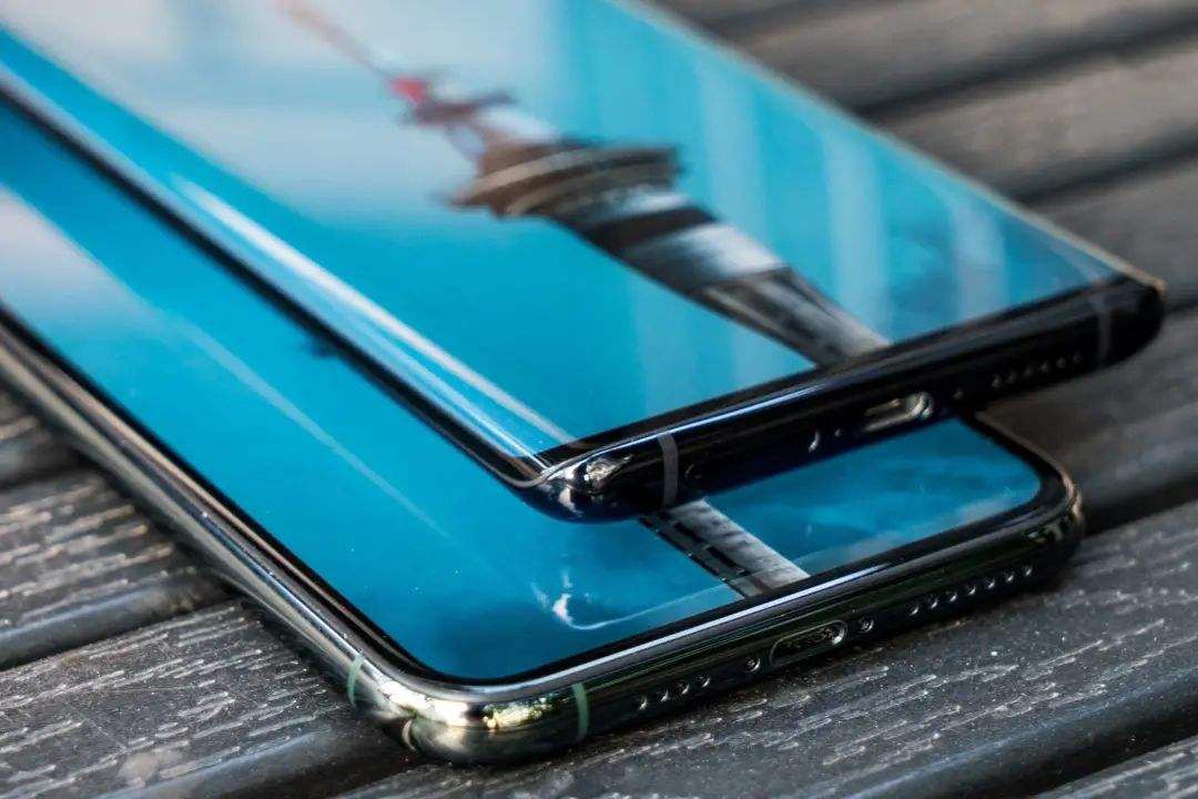 三星s21+是直面屏还是曲面屏,三星s21是曲面屏吗