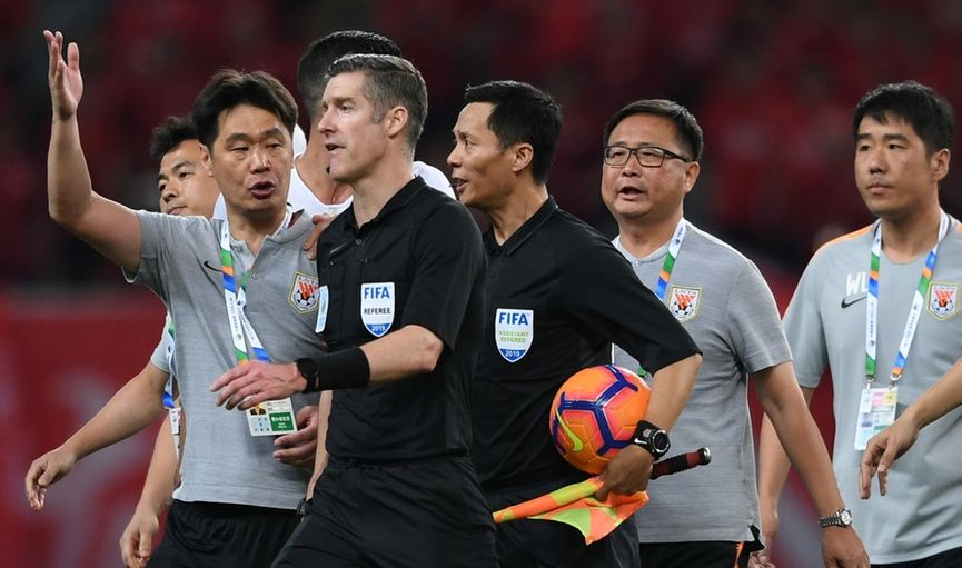 李霄鹏十二强赛后采访,李霄鹏回击日媒质疑视频