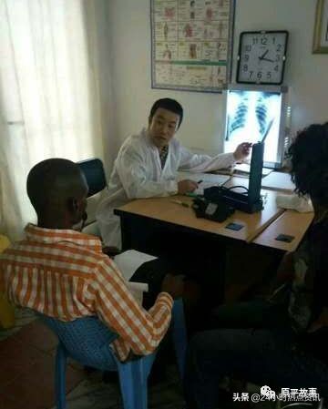 他独闯亚非五国打工,还多次亮相央视荧屏