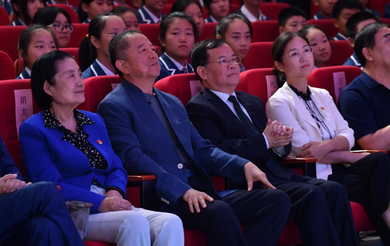 建业外国语中学校庆,胡葆森郑州建业