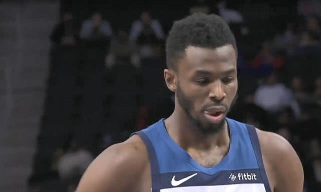 维金斯砍下26分13板是哪场,维金斯第一节8分钟6中5轰下14分