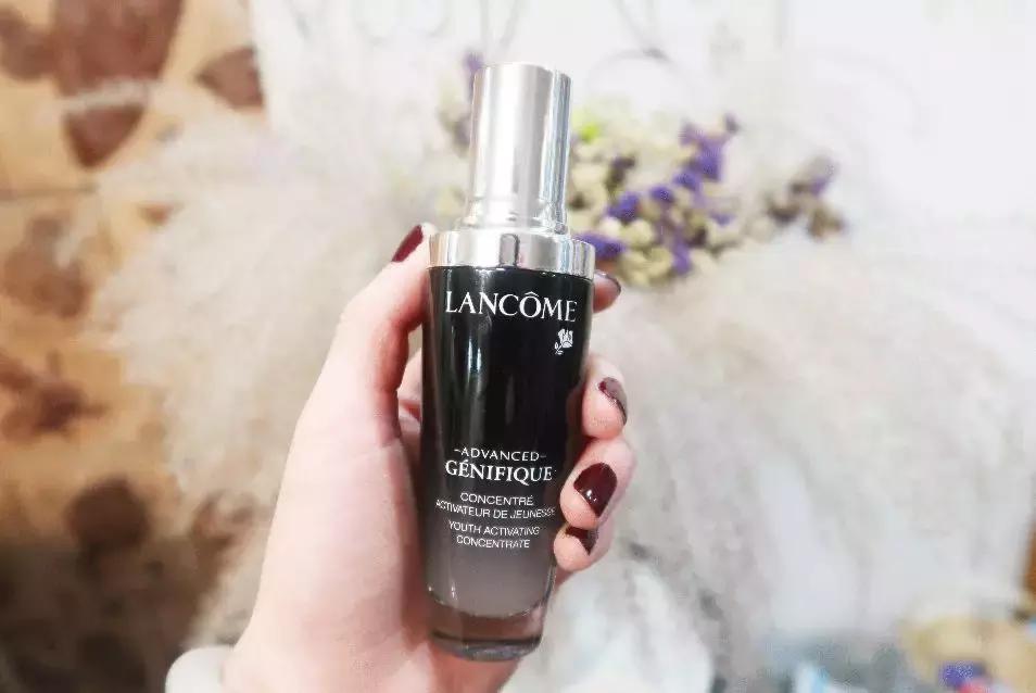 晚上睡觉前涂很多护肤品好吗,晚上必须睡前涂护肤品吗