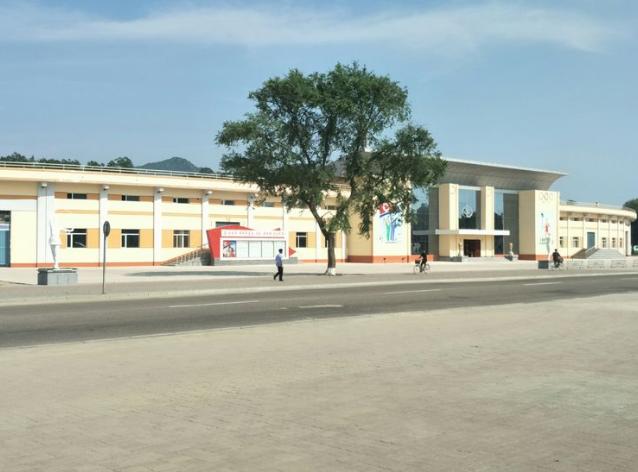 朝鲜的导游收入怎样,走进朝鲜国营商店