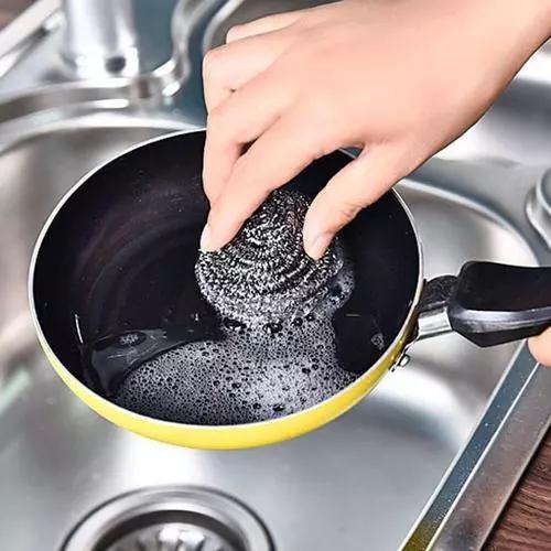 煮茶叶蛋的锅留下了污渍怎么去掉,如何去除不锈钢锅上的顽固污渍