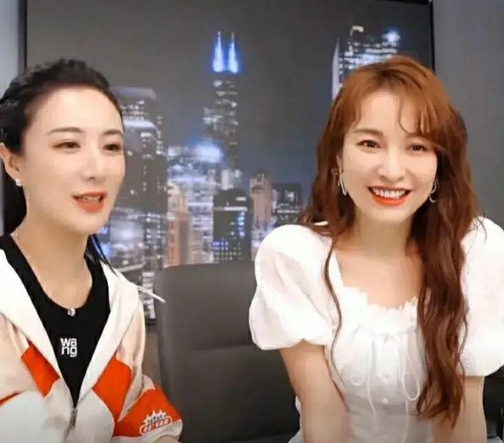 吴昕直播间卖衣服,吴昕直播卖货杜海涛