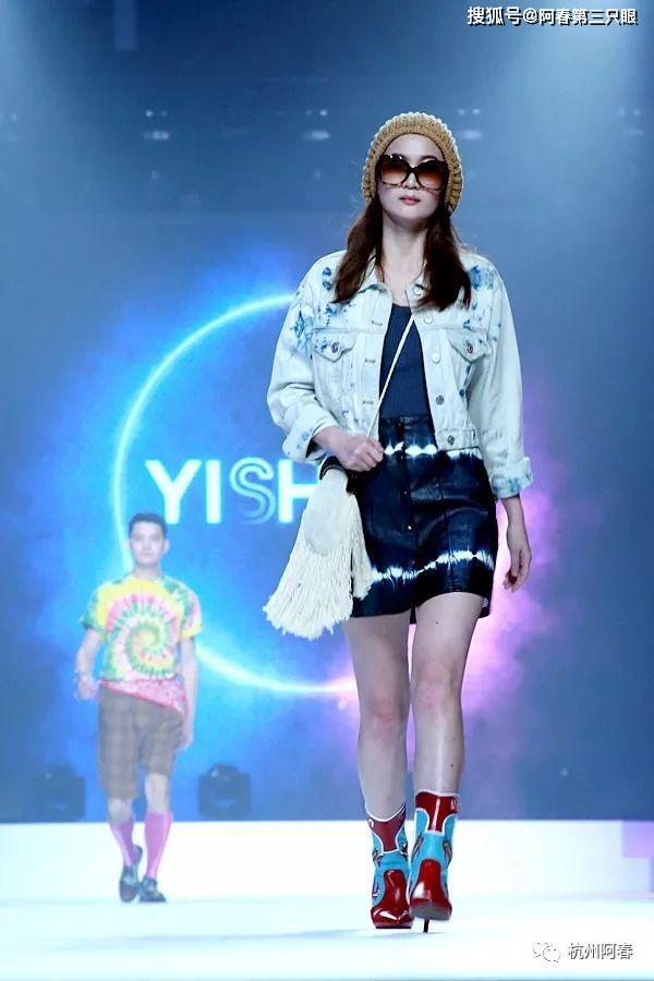 以纯2017秋季新品,以纯2021秋季时装周