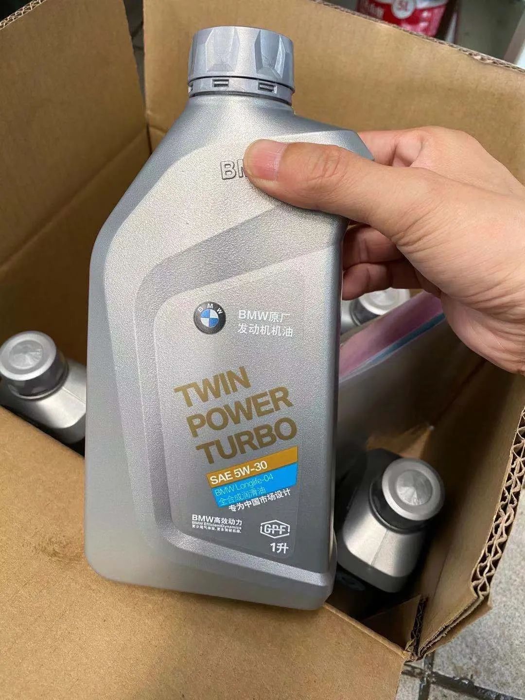 宝马8系双门碳纤维,宝马8系四门版的驾驶感受