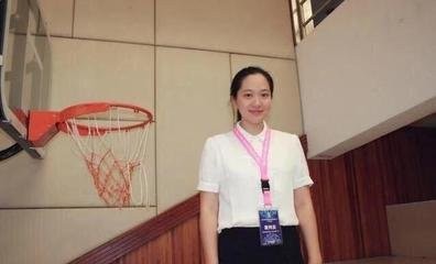 揭秘朱芳雨与现任妻子的恩爱秘密,朱芳雨三次婚姻